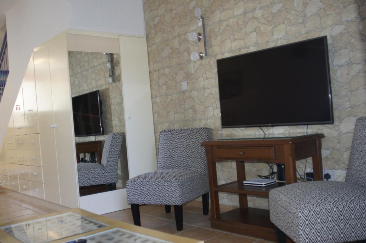 Family Paradise- Luxury Combined With Home Comfort Paphos Luaran gambar